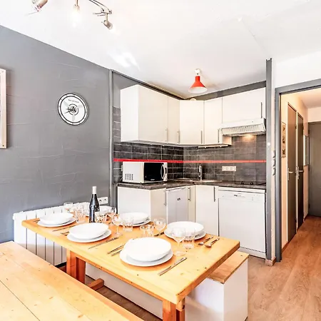 Les Tommeuses - Val Claret-38 By Interhome