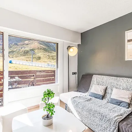 Lejlighed Les Tommeuses - Val Claret-38 By Interhome *